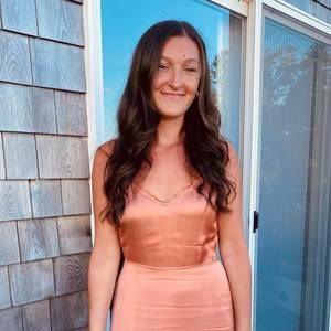 Meet your Posher, Laura-renee